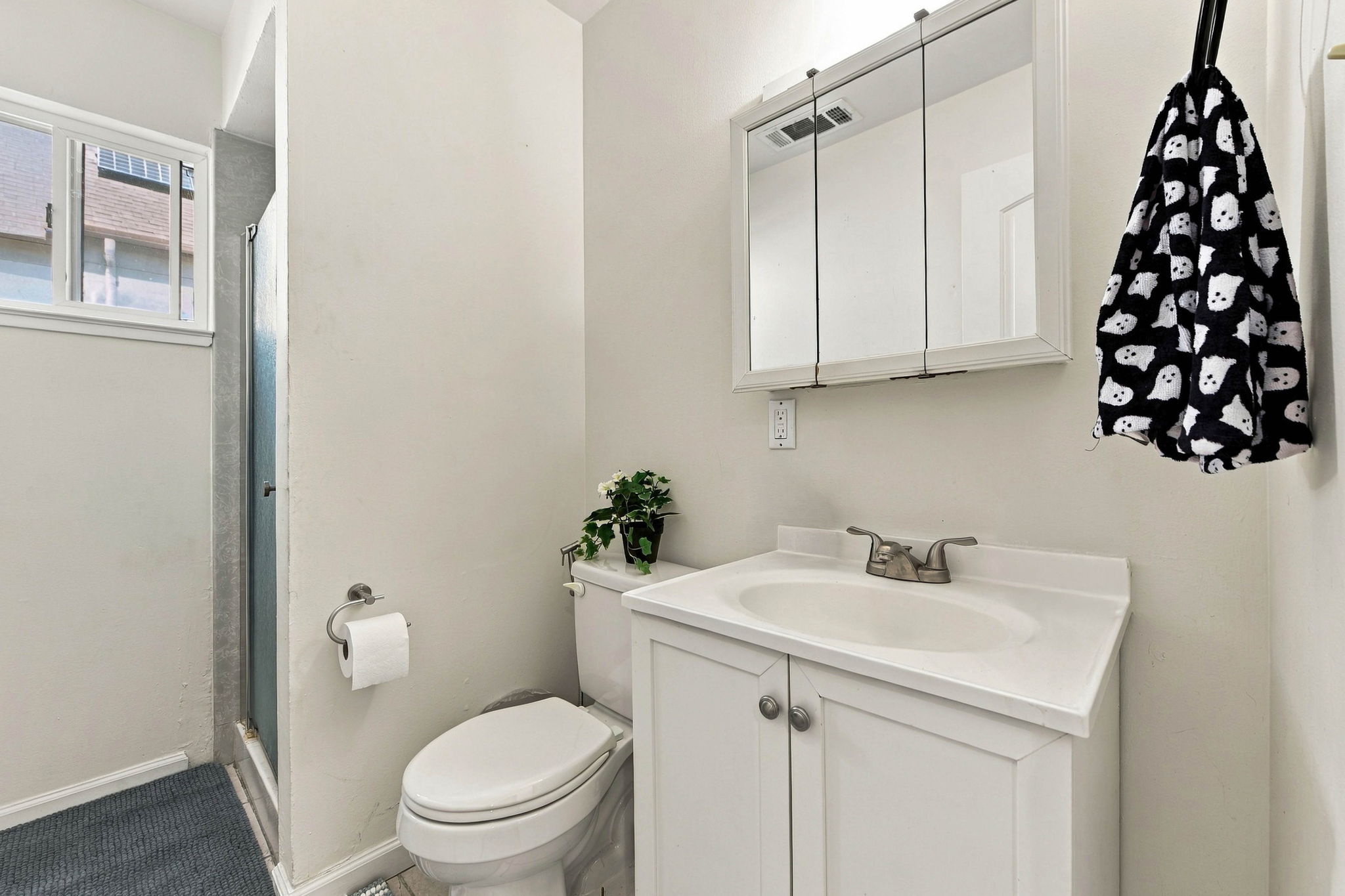 027_F8_425 N 7th St