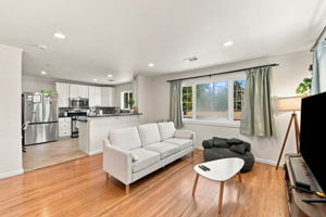 010_F8_425 N 7th St