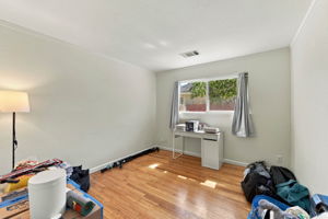 016_F8_425 N 7th St
