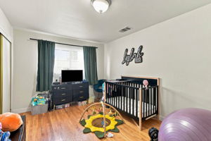 040_F8_425 N 7th St