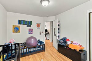 043_F8_425 N 7th St