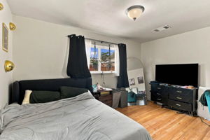 044_F8_425 N 7th St