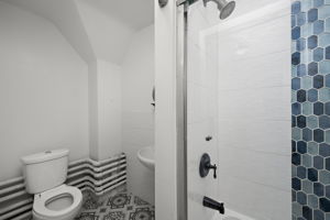  Photo 48