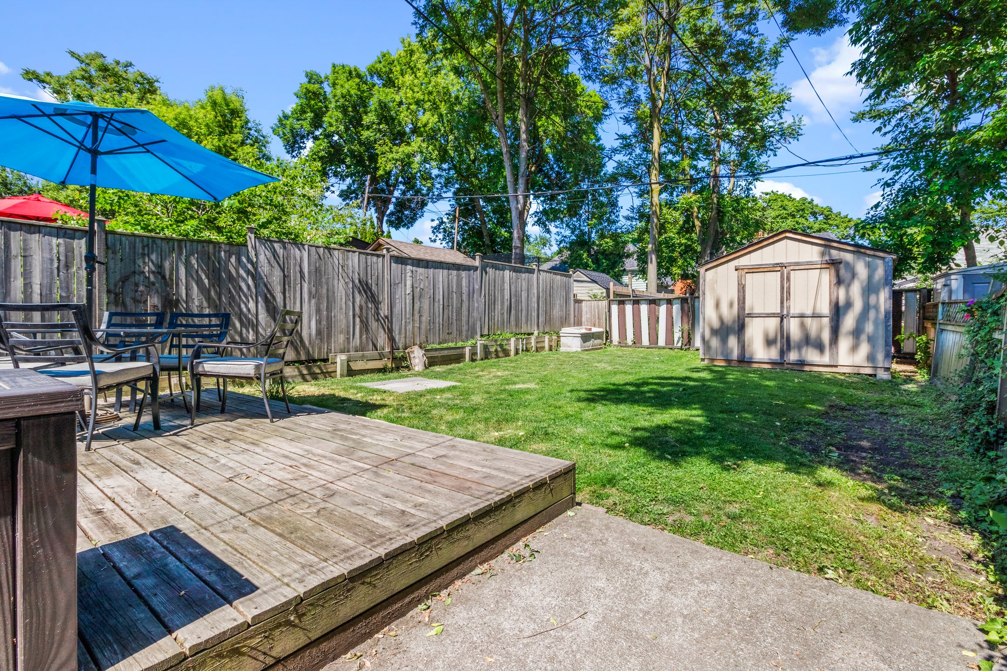 425 Rhodes Ave, Toronto, ON M4L 3A6 REALPix Interior & Real Estate