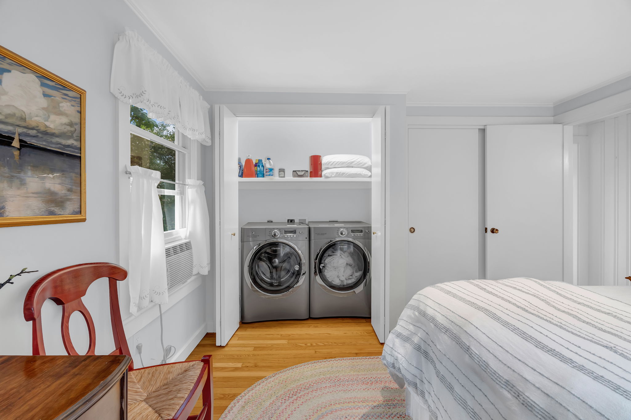  Photo 208