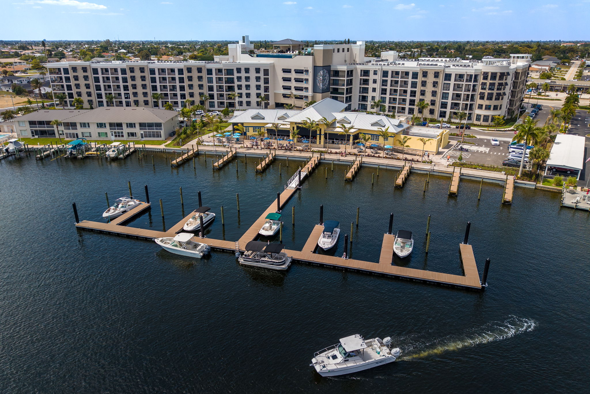 Downtown Cape - Bimini Basin Waterfront Dining