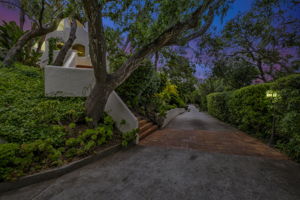  Photo 0
