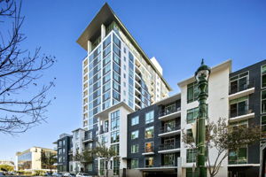 Aqua Vista Stock 2