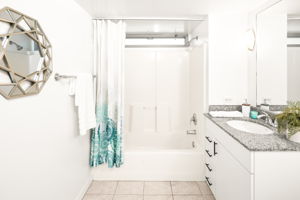 425 Beech St 327-401
