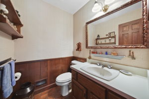  Photo 30