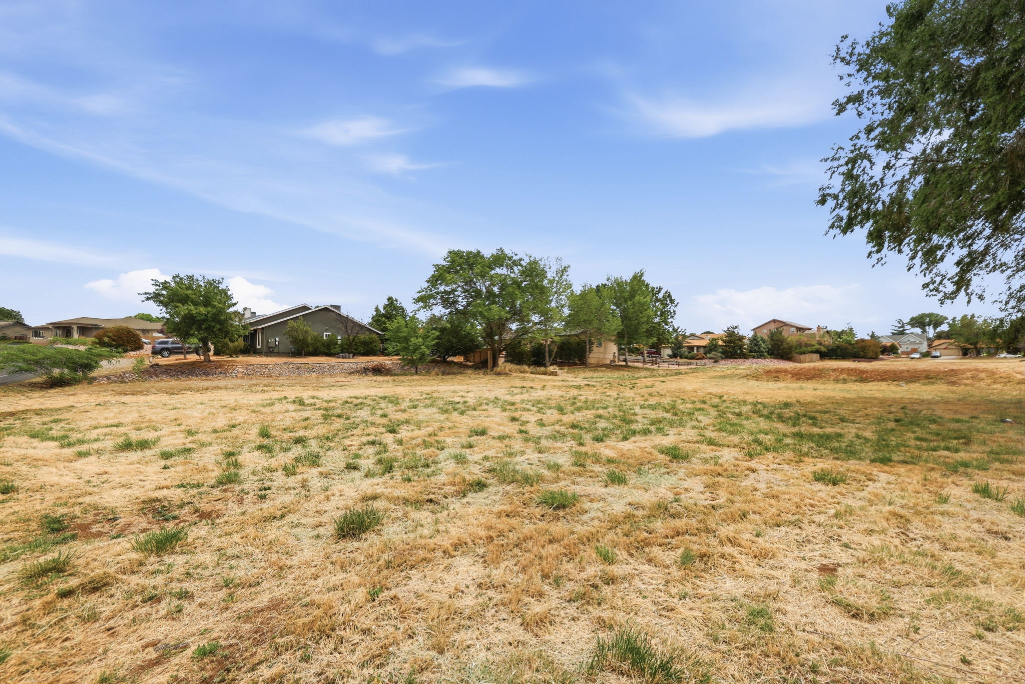 Lot Photo (2)