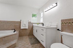  Photo 31