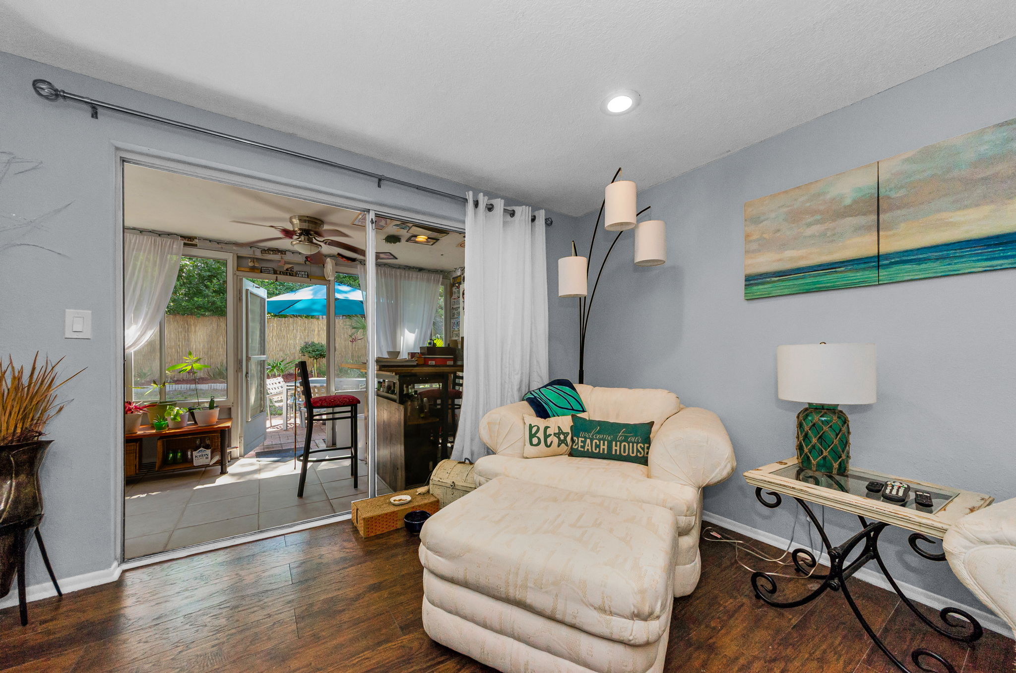 Living Room2