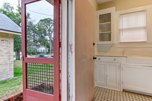 Kitchen/Side Entrance