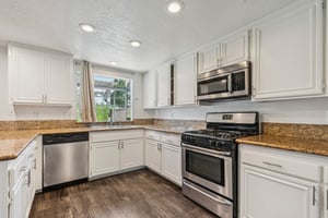 62nd St W-S0307-013.jpg