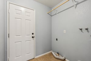 62nd St W-S0307-031.jpg