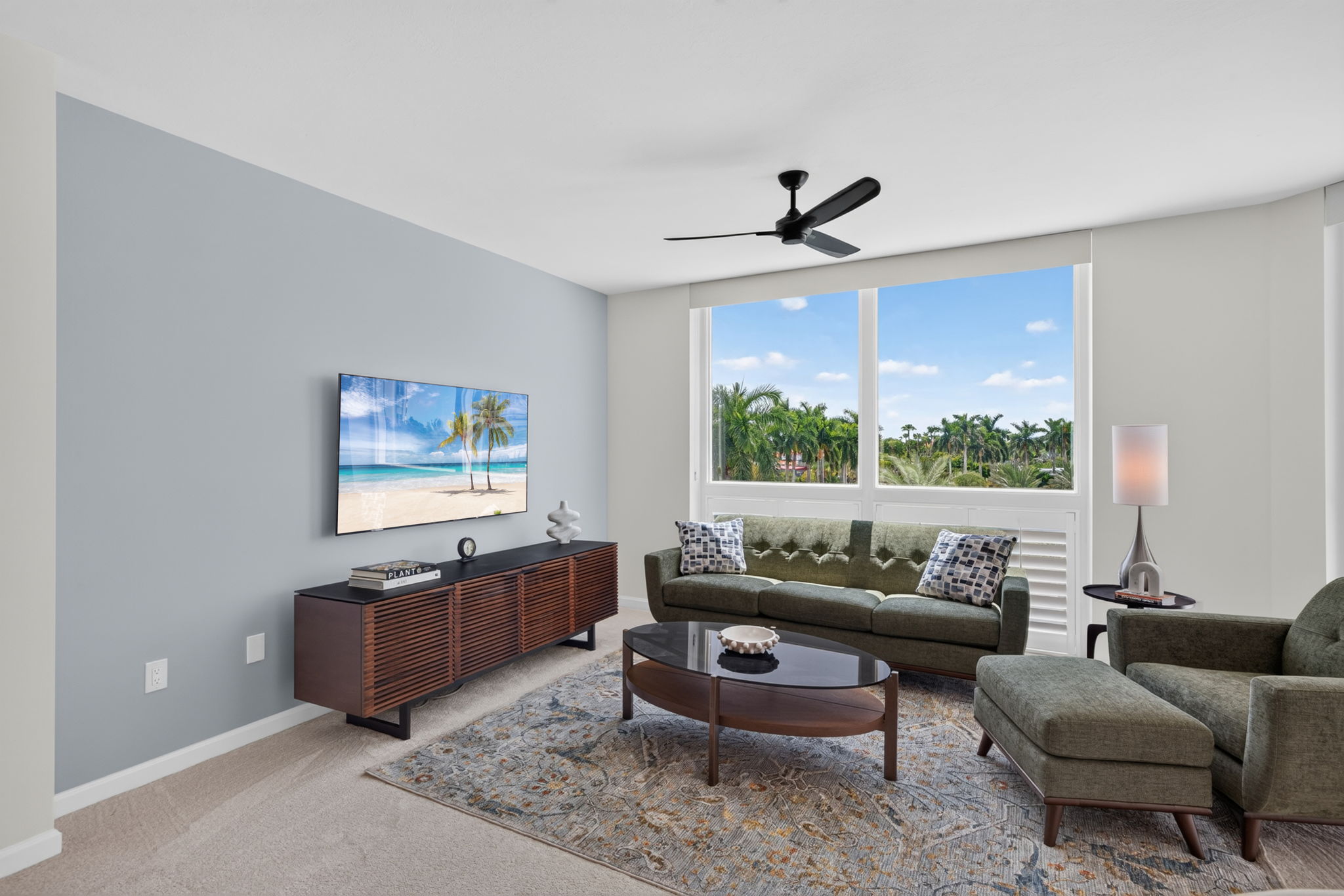 Living Room 2 of 4