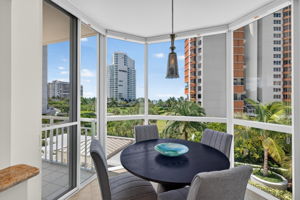 Breakfast Nook