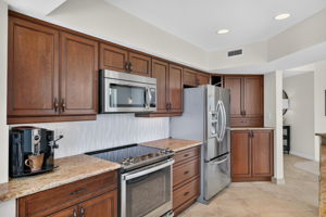 Kitchen 5 of 5