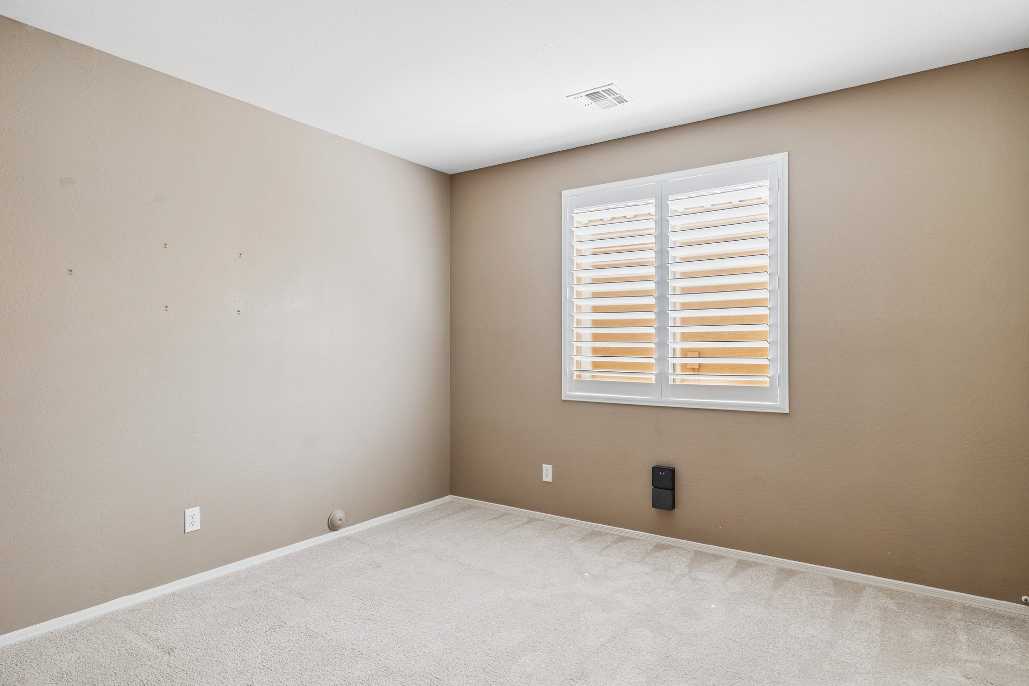 42575 Abbey Rd - 022.jpg