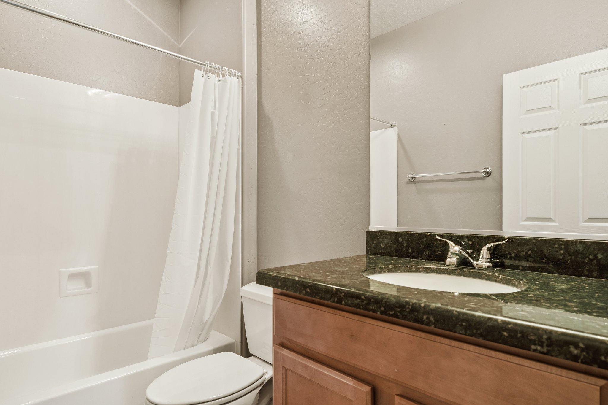 42575 Abbey Rd - 027.jpg