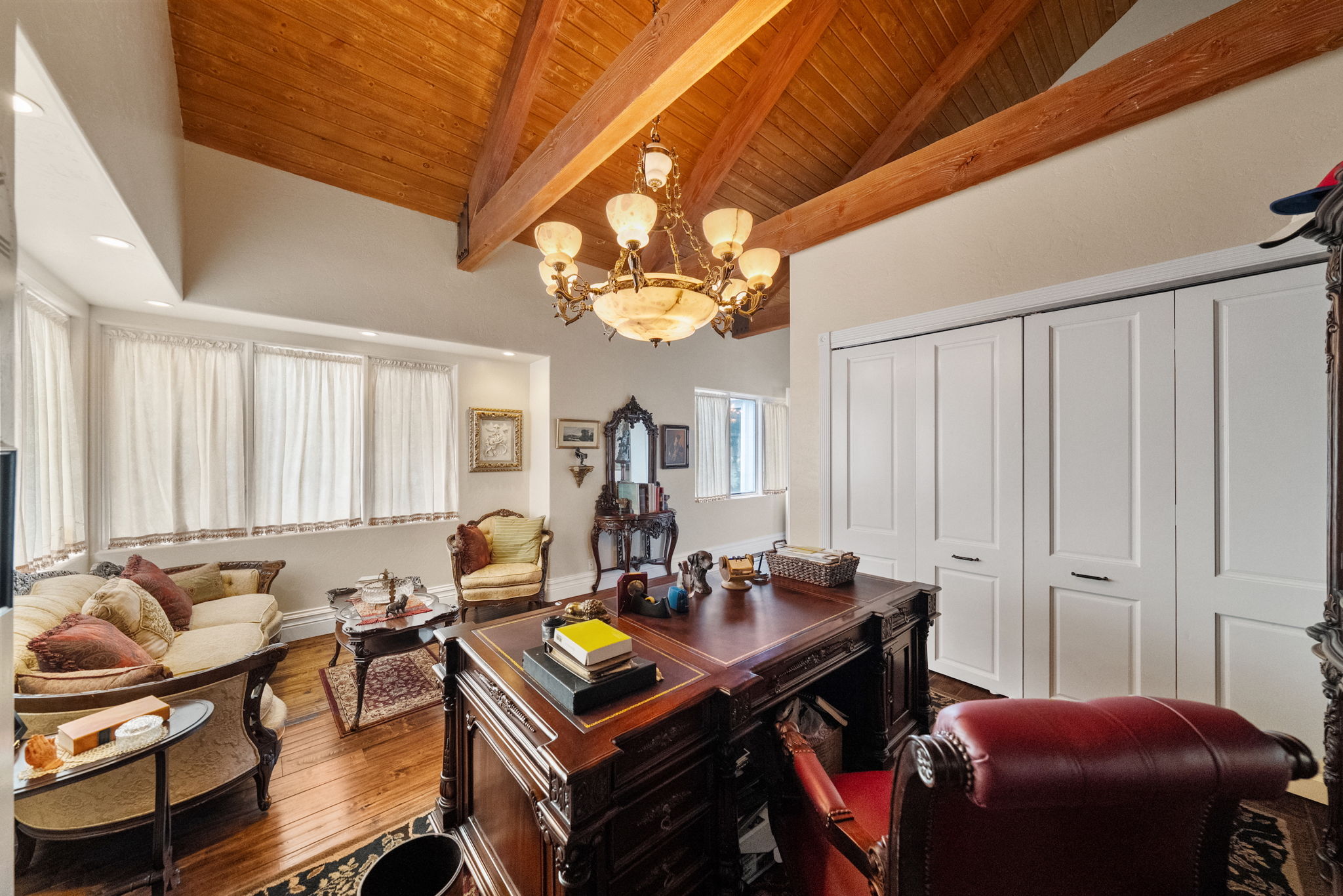 Front Bedroom - Office