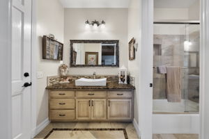 Secondary shared bath with sink