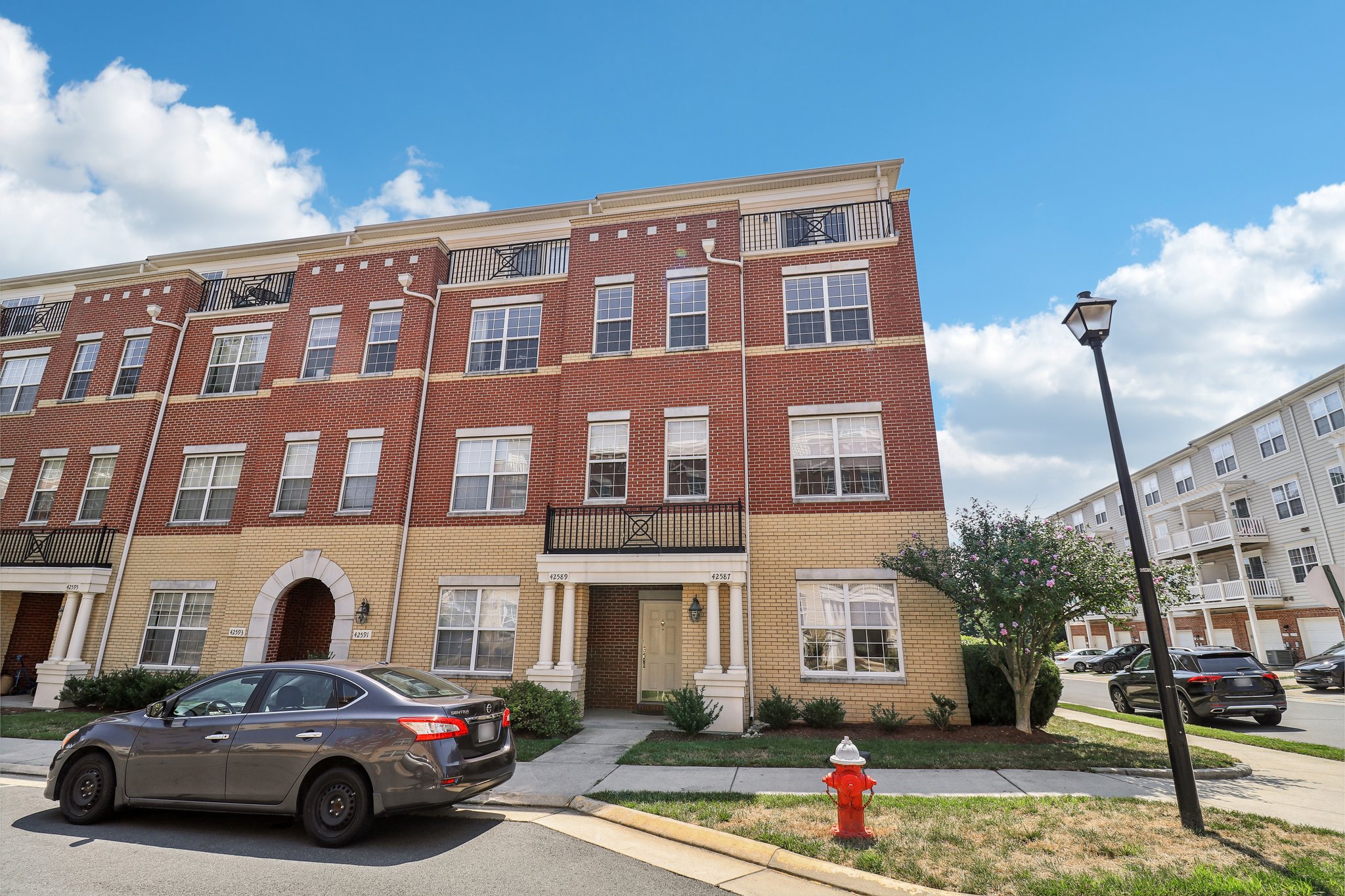 Hollyhock Terrace-001.jpg