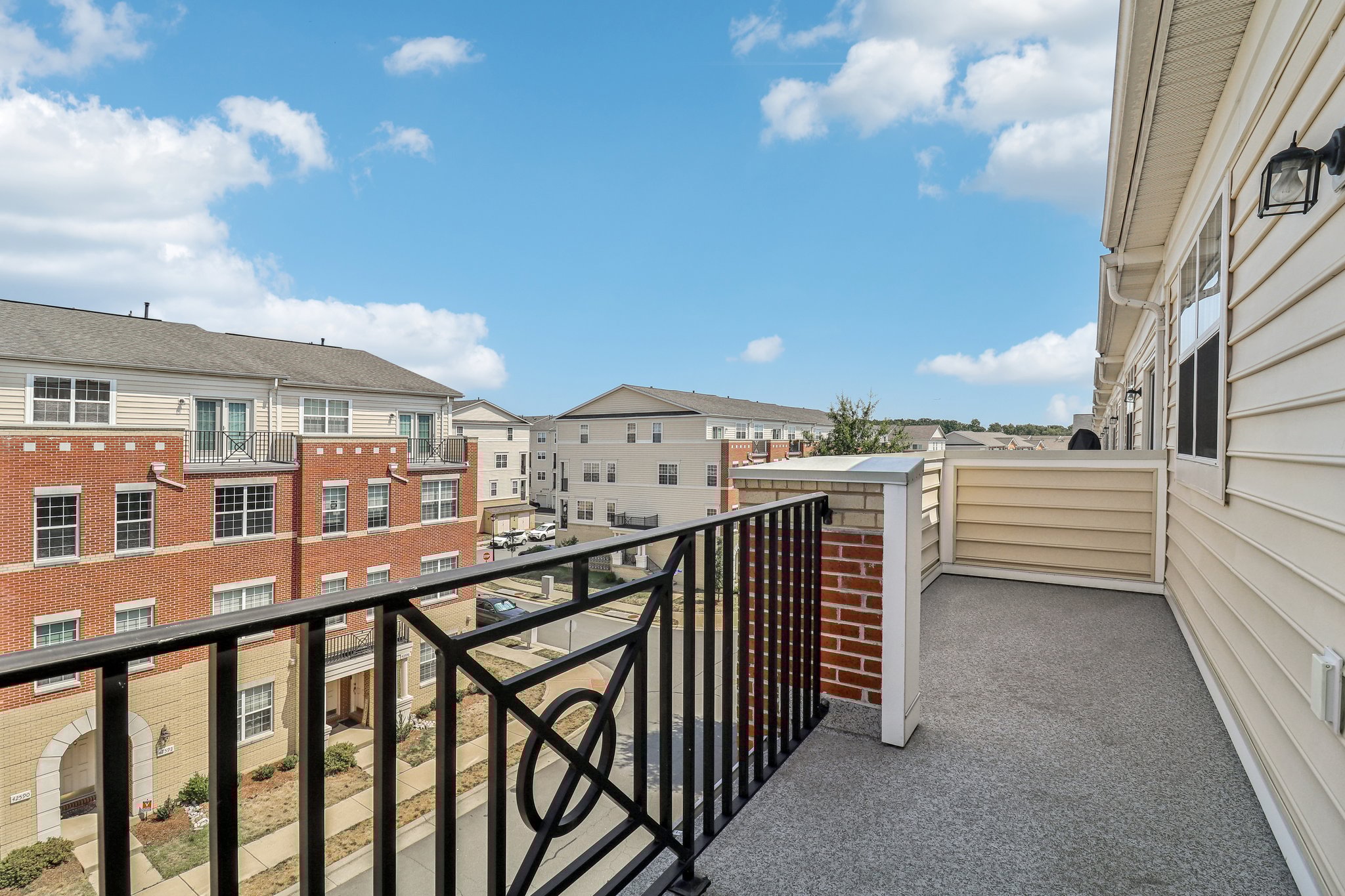 Hollyhock Terrace-052.jpg