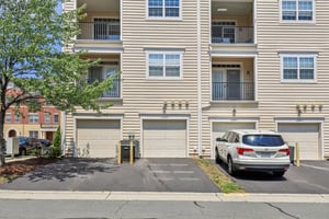 Hollyhock Terrace-057.jpg