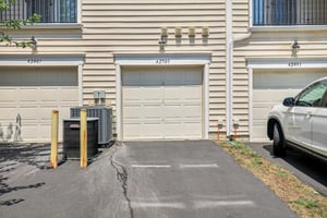 Hollyhock Terrace-058.jpg