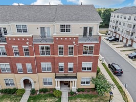 Hollyhock Terrace-068.jpg