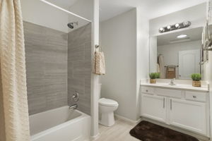  Photo 23