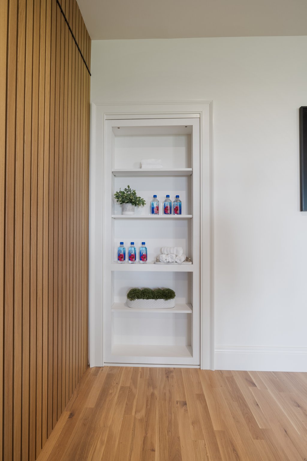  Photo 135