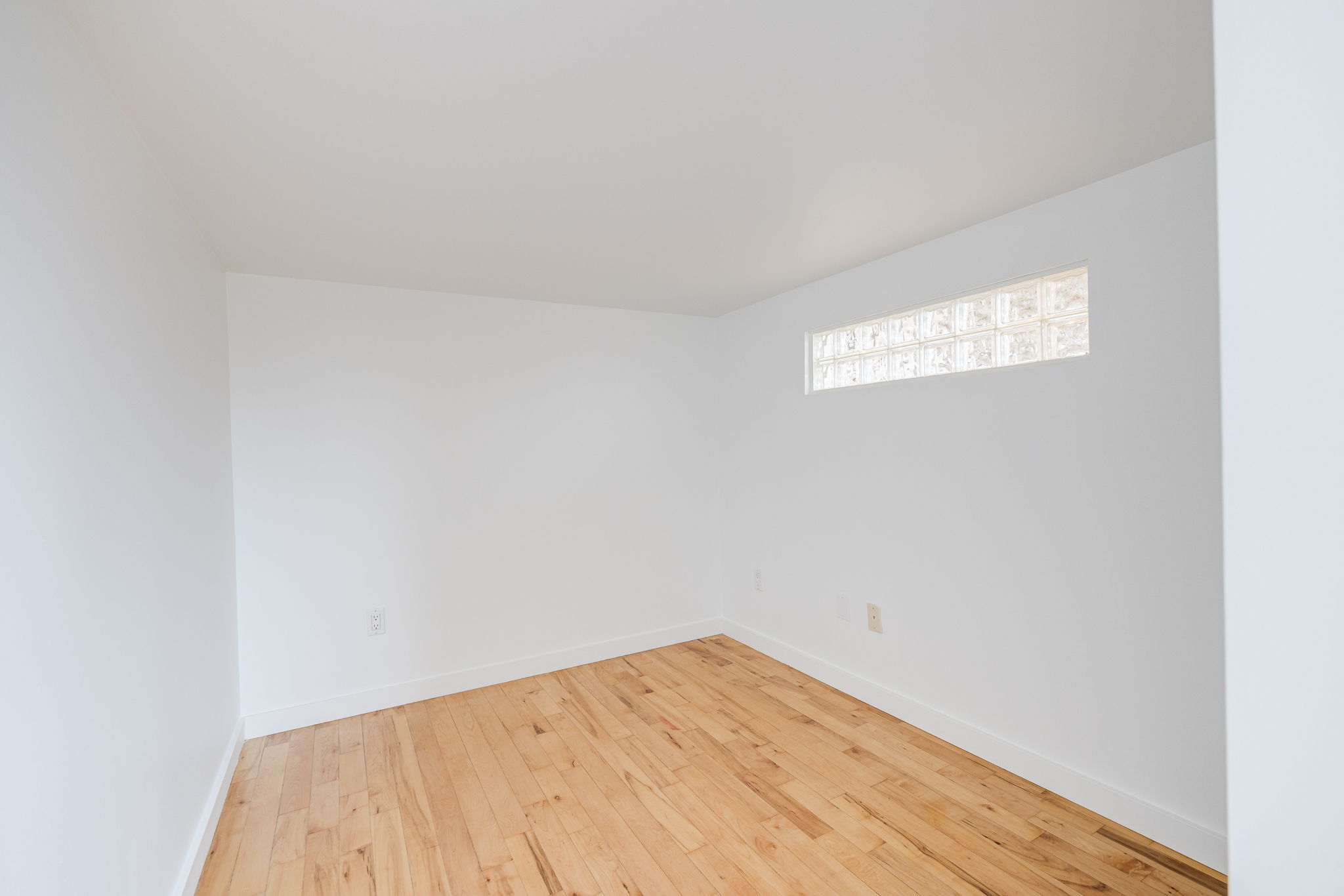 Toronto property showcase — delivered property photograph 19