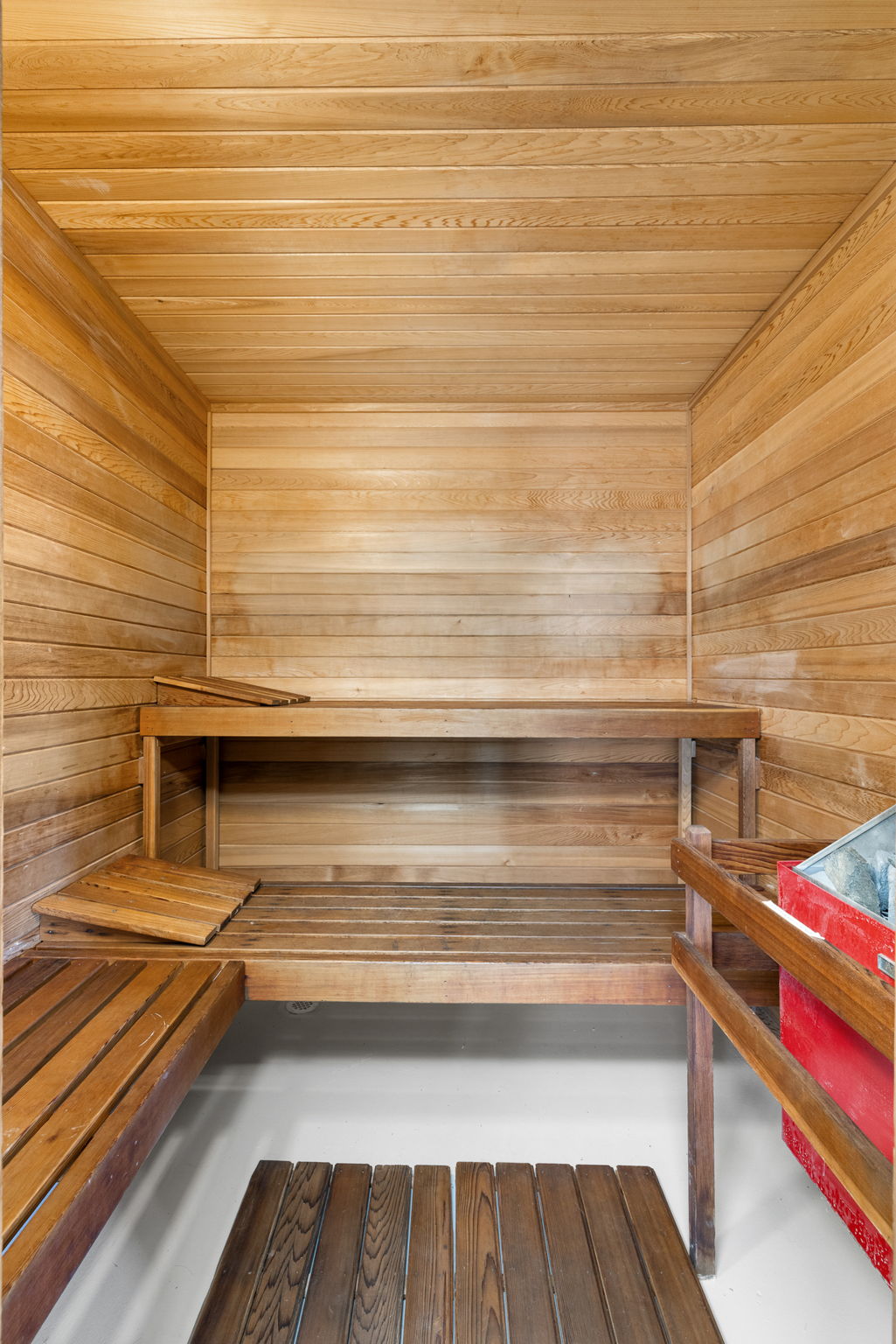 Sauna V