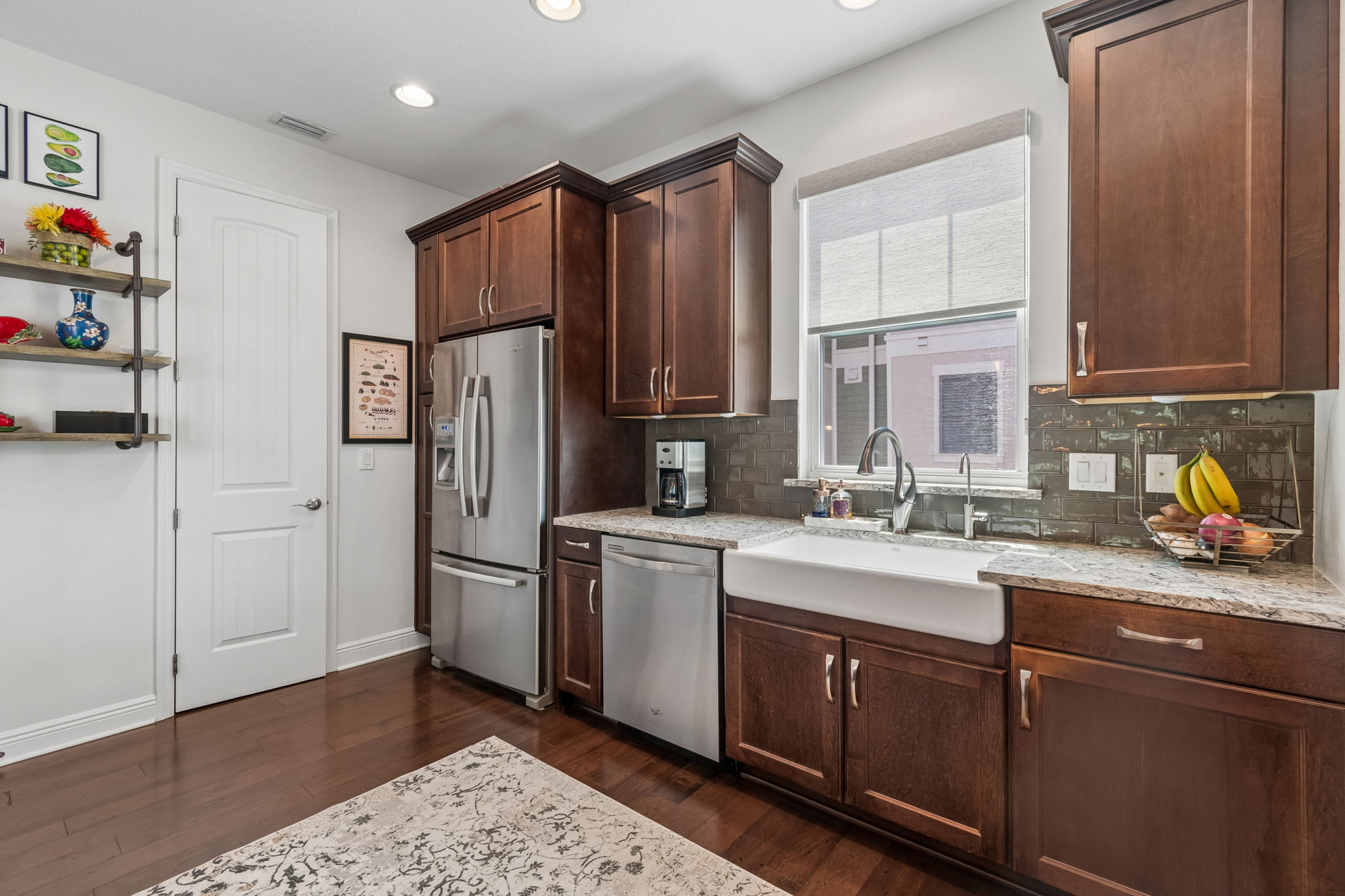 Large Pantry on the side