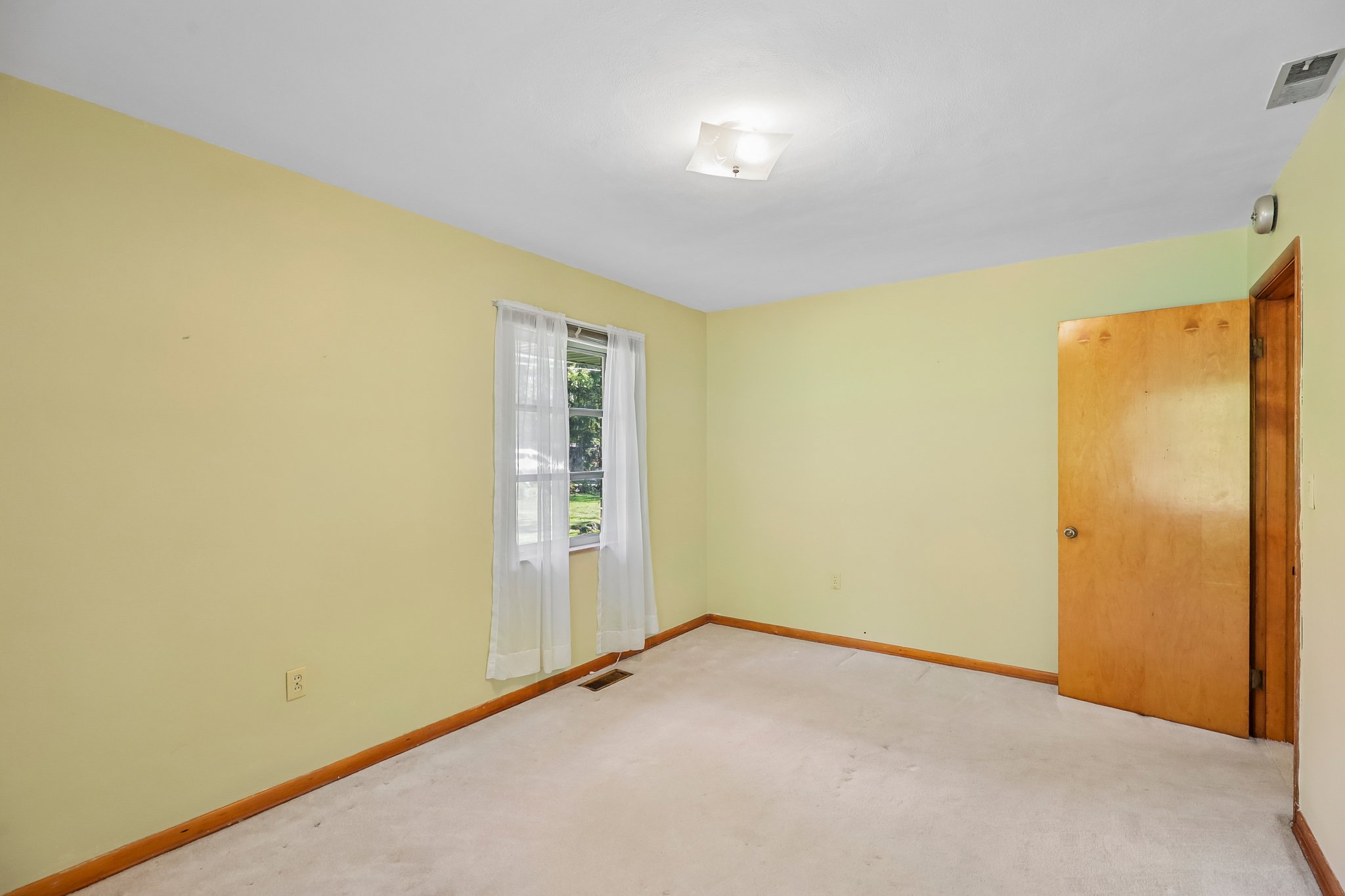 Wood Acre Dr-S0810-023.jpg