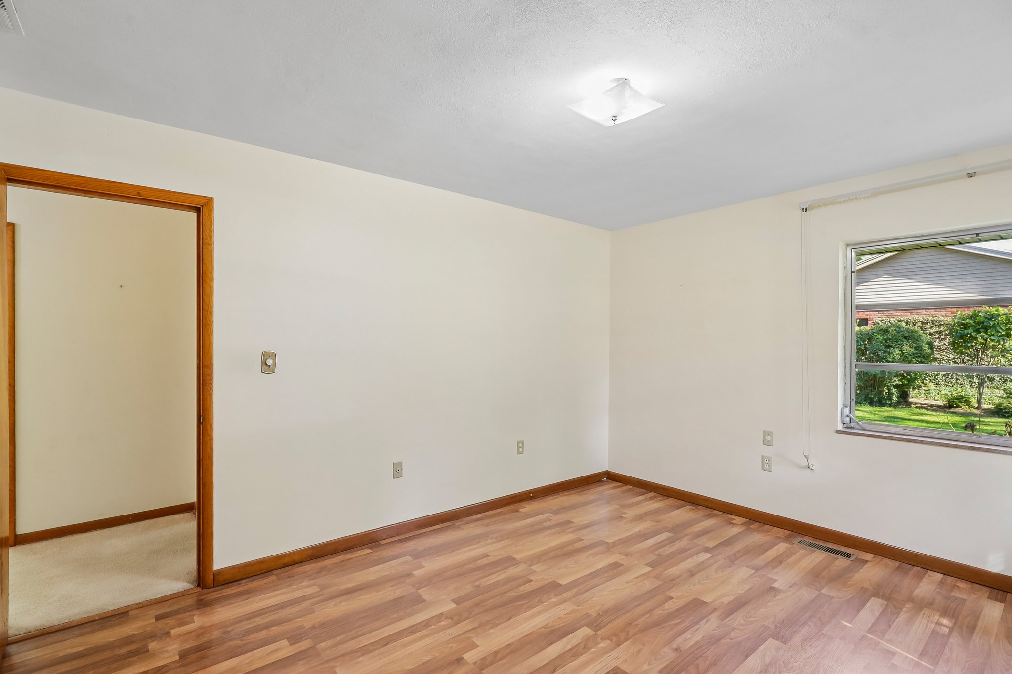 Wood Acre Dr-S0810-029.jpg