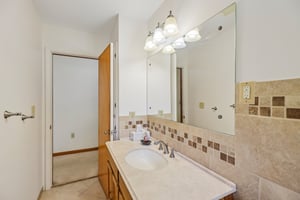 Wood Acre Dr-S0810-031.jpg