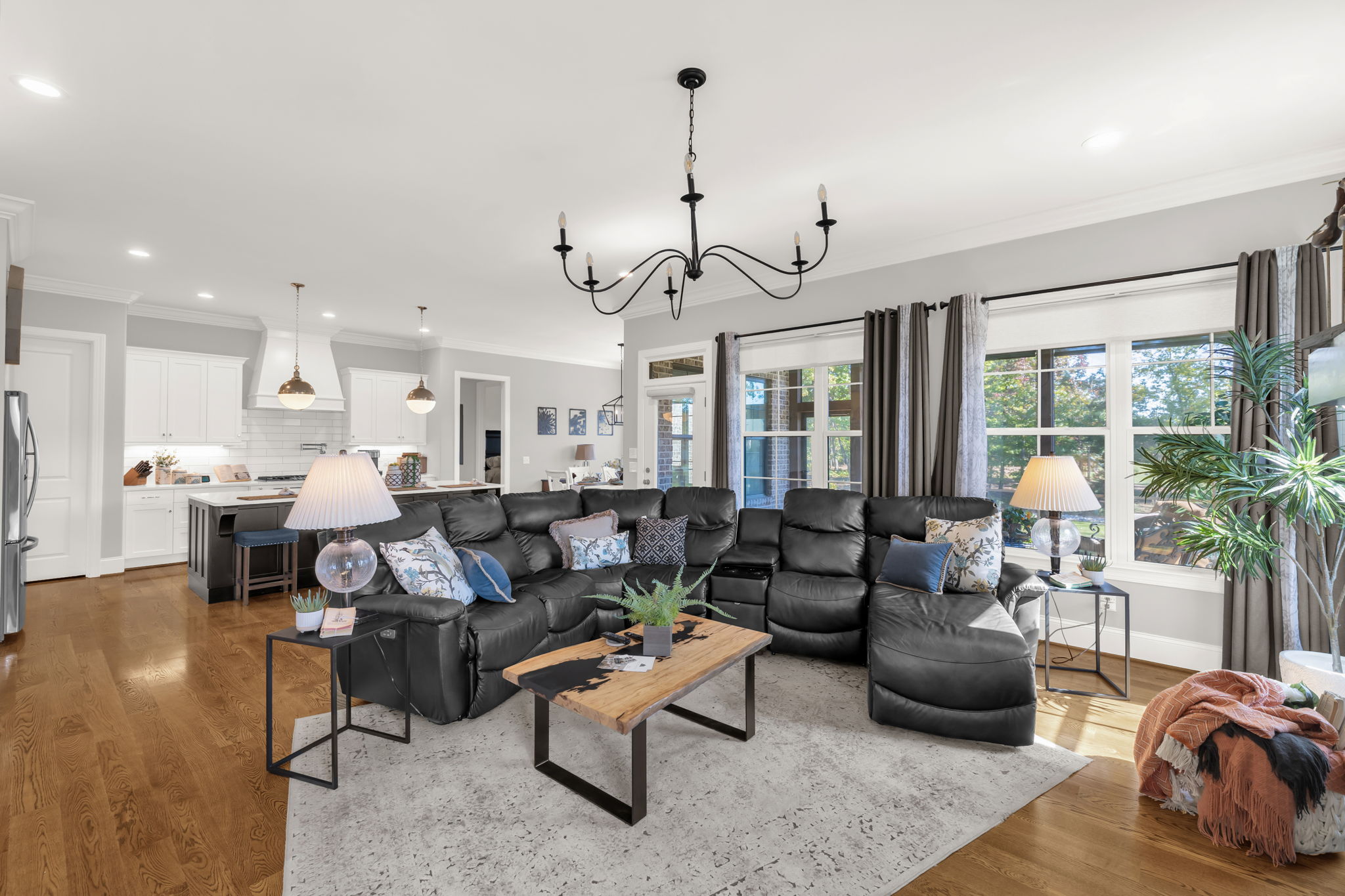 4262 Bridgehead Rd-14