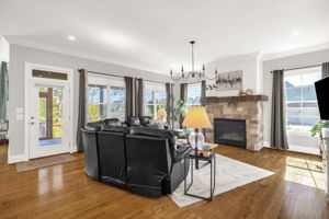 4262 Bridgehead Rd-10