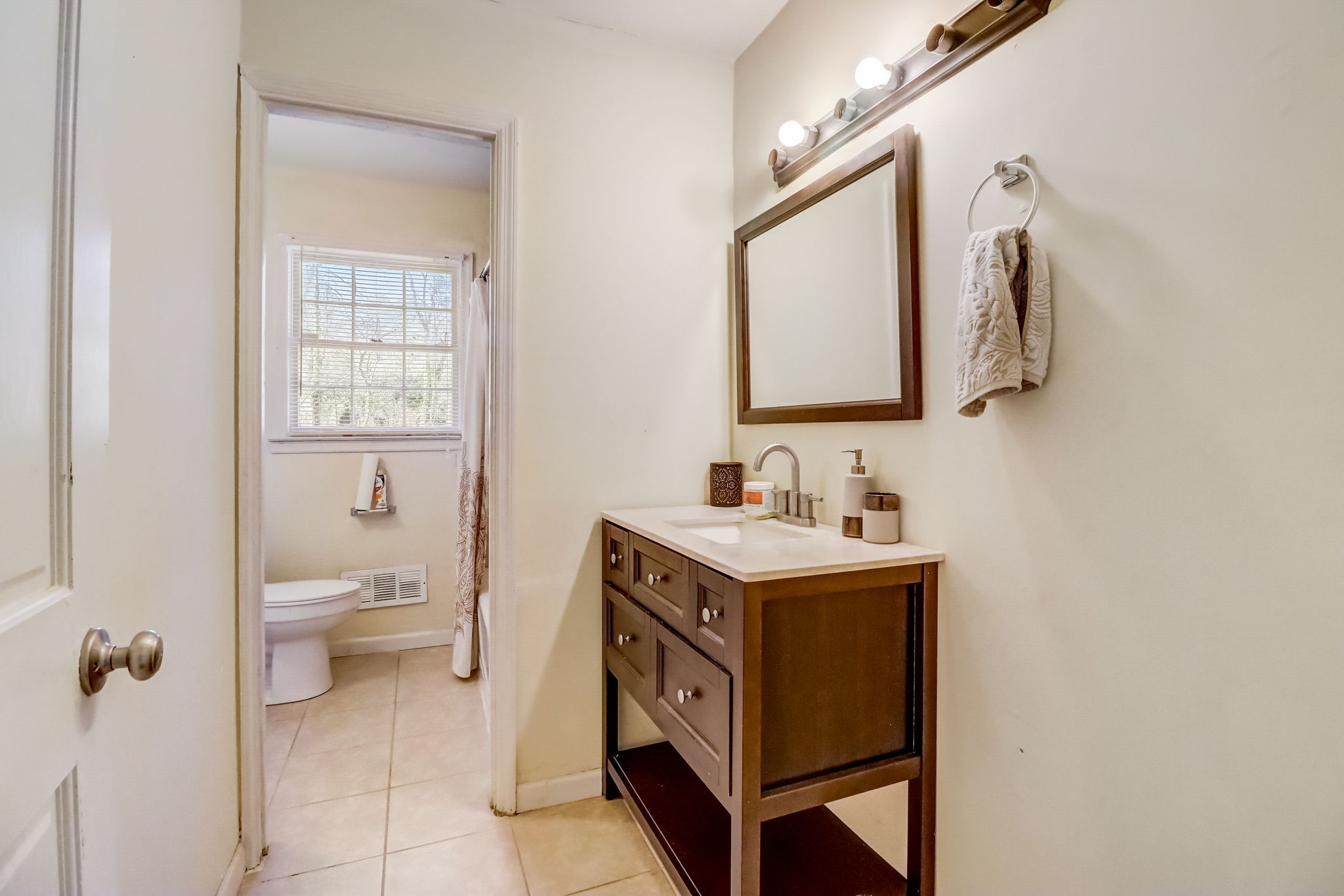 Hidden Valley Dr SW-036