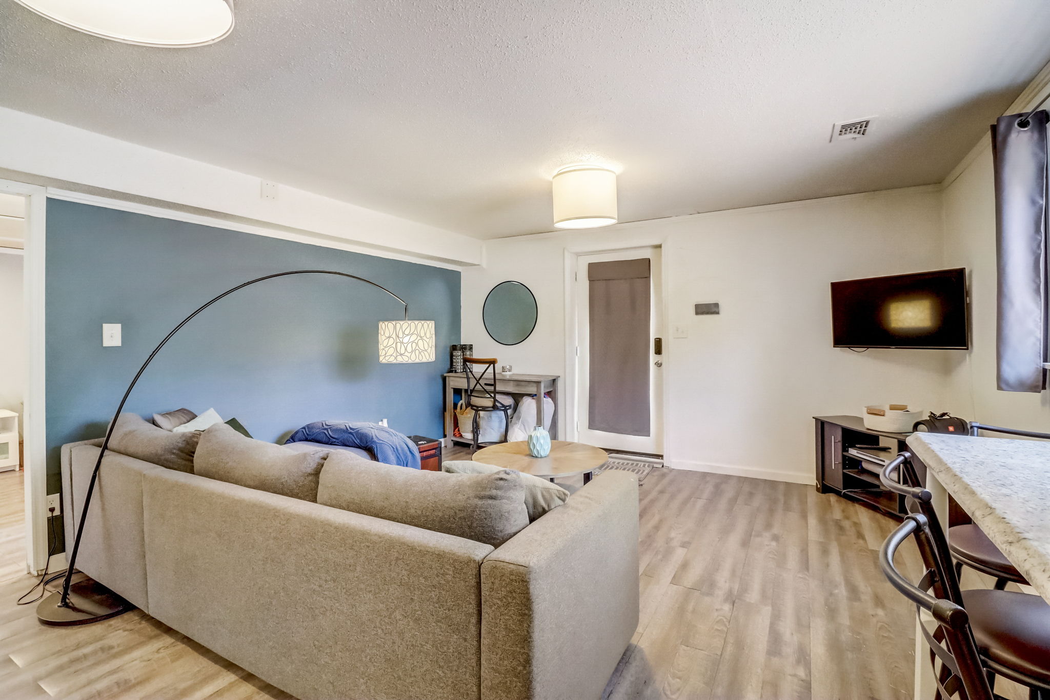 Hidden Valley Dr SW-024