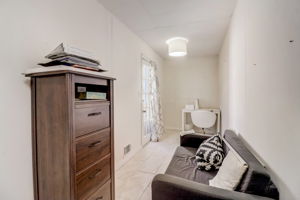 Hidden Valley Dr SW-034