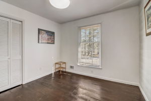 Hidden Valley Dr SW-051