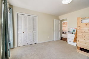 Hidden Valley Dr SW-041