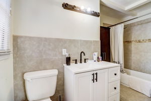 Hidden Valley Dr SW-045