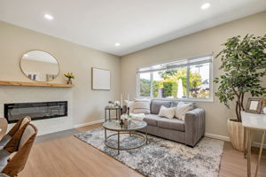 012_42650 Sully St