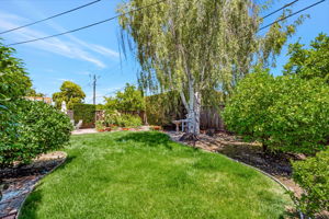 047_42650 Sully St